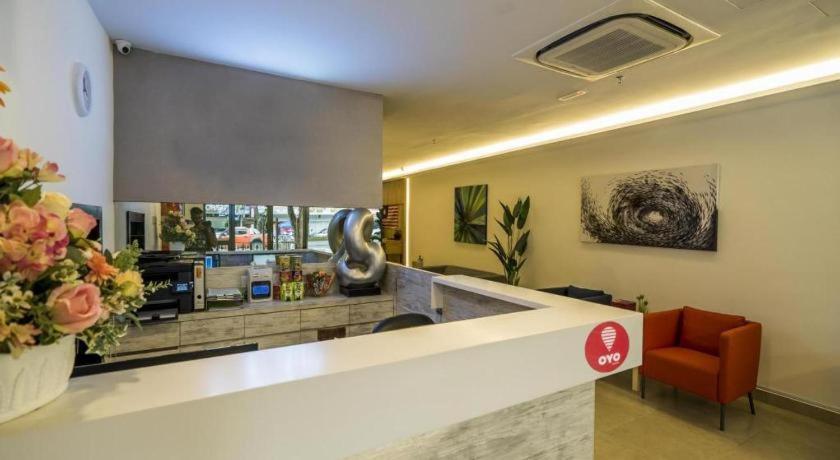 Oyo 264 City Edge Hotel Kuala Lumpur Bagian luar foto